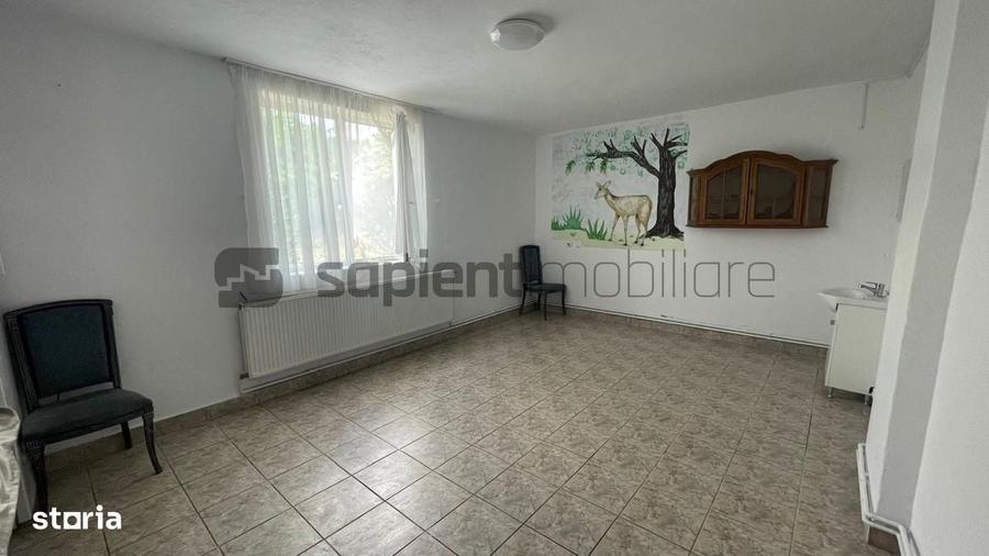 Casa spatioasa + Casa de oaspeti. Ideala pentru 2 familii! - 2