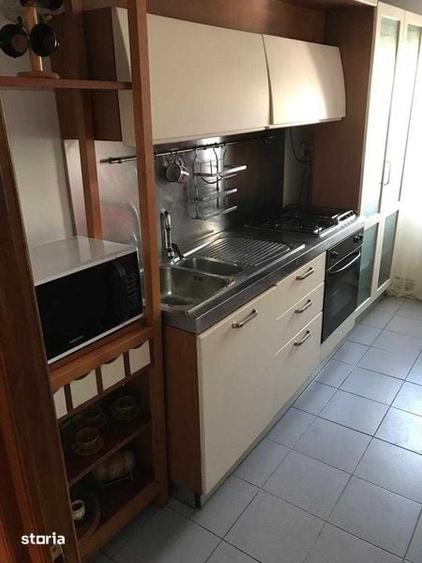Apartament cu 3 camere decomandat în Ultracentral