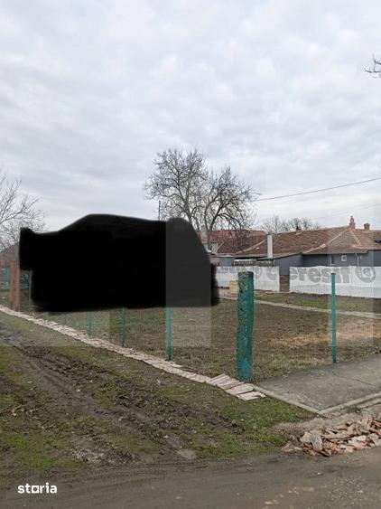 Casă cu 2 camere cu Teren 403 Mp în Ronaț