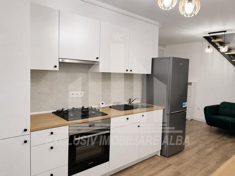 Apartament cu 3 camere decomandat, mobilat în Lipoveni