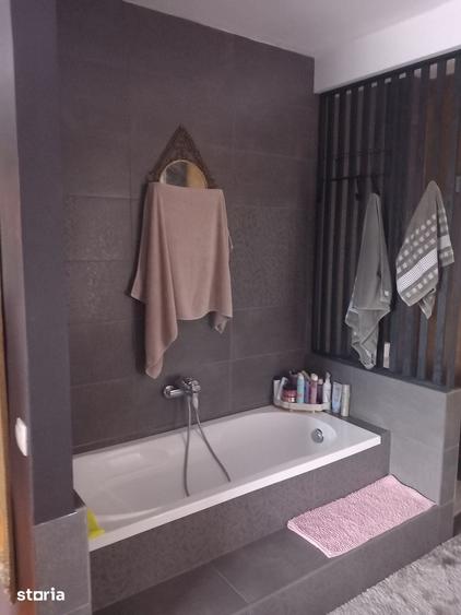 Casă cu 3 camere cu Teren 600 Mp în Corunca