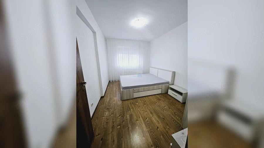 Apartament cu 3 camere semidecomandat în Nufărul