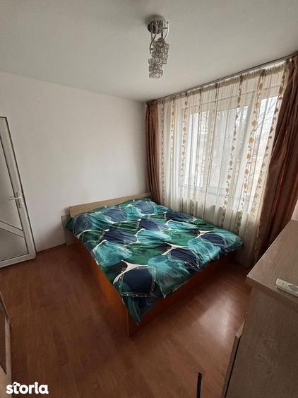 Vanzare apartament 3 camere, Micro 19, 60 mp - 2