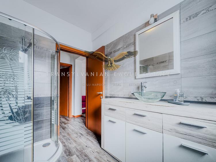 Apartament cu 2 camere semidecomandat, mobilat în Bună Ziua