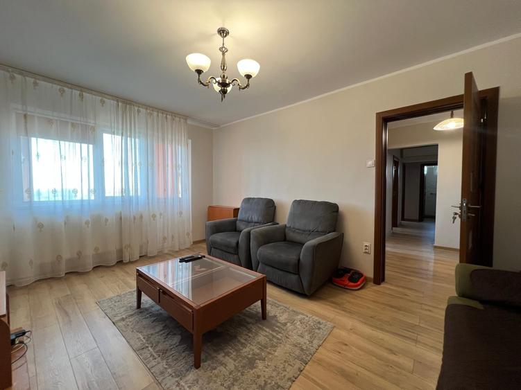 Apartament 4 camere, 2 bai, 2  balcoane, centrala gaz, 149900 euro - 1
