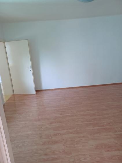 Casă cu 5 camere cu Teren 70 Mp în Central