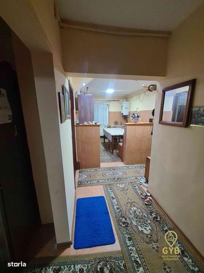 Apartament cu 4 camere în Est