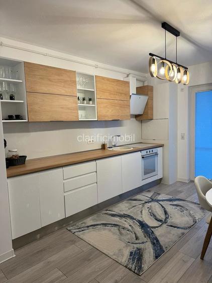 Apartament 3 camere bloc nou et 8