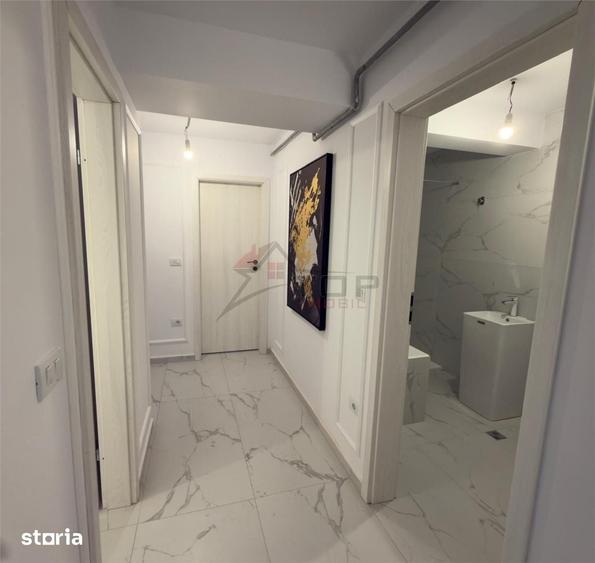 Apartament cu 3 camere decomandat în Bârnova