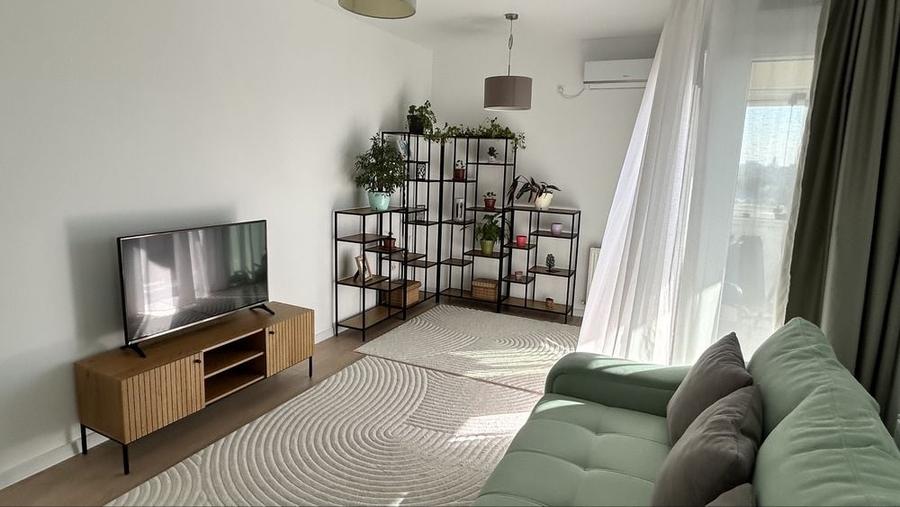 Apartament cu 3 camere decomandat în Drumul Taberei