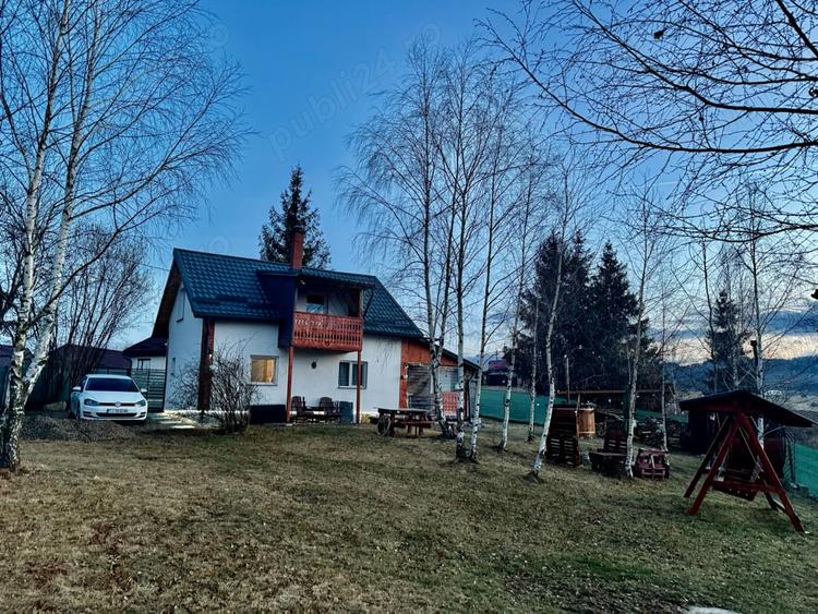 Casă cu 3 camere cu Teren 805 Mp în Râșca