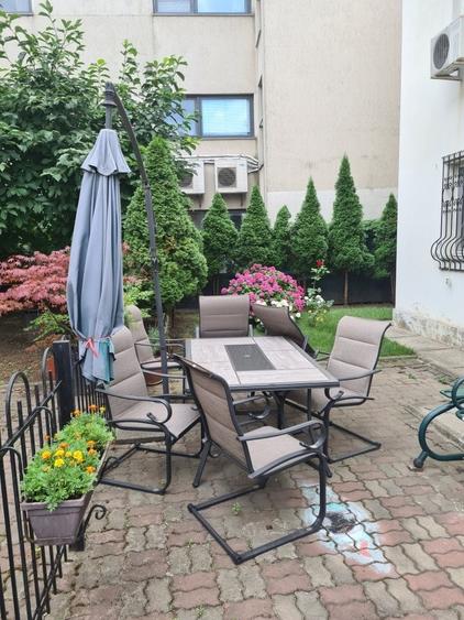 Casă cu 6 camere cu Teren 300 Mp în Herăstrău