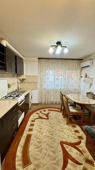 Apartament cu 2 camere decomandat, mobilat în Nicolina