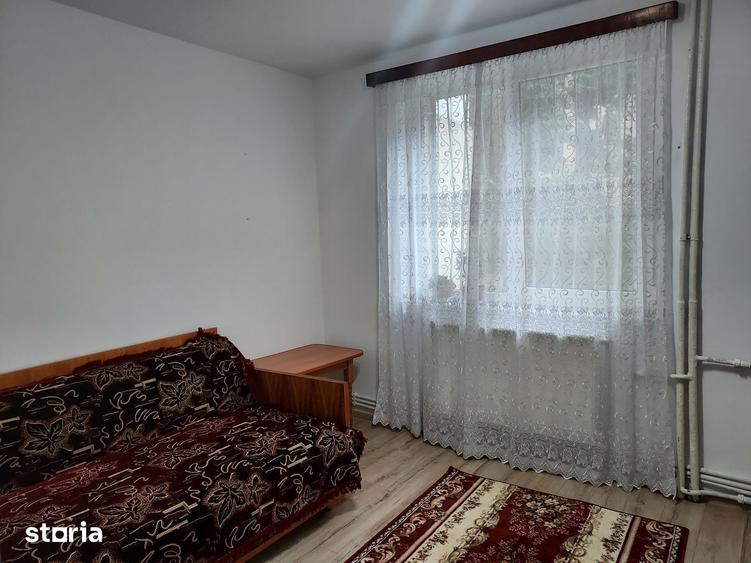 Apartament cu 2 camere semidecomandat în Ultracentral
