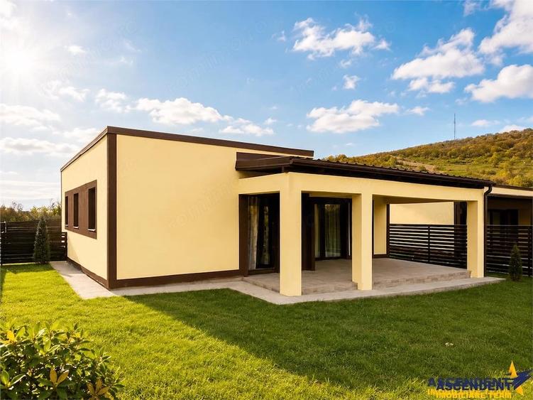 Casă cu 3 camere cu Teren 300 Mp în Noua