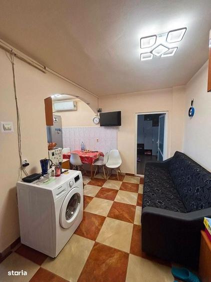De vanzare apartament cu 2 camere si balcon, zona Hotel Roman, 55000e - 2
