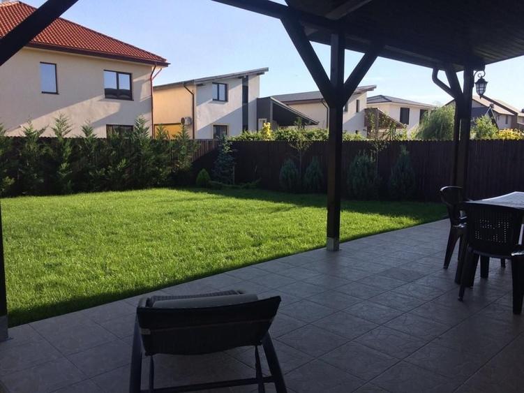 Casă individuală cu 4 camere cu Teren 250 Mp în Corbeanca