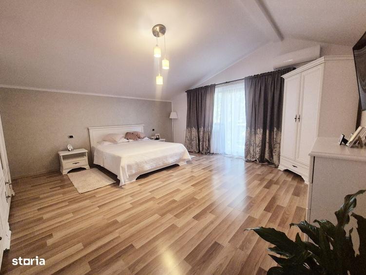 Casă cu 4 camere în Central
