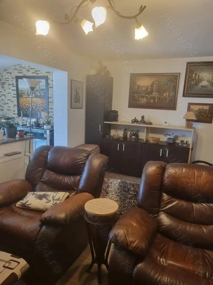 Casă cu 5 camere cu Teren 250 Mp în Central