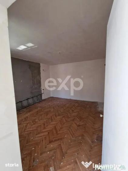 Casă cu 2 camere cu Teren 500 Mp în Central