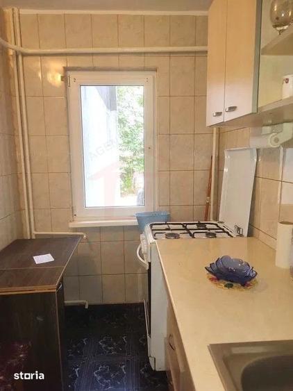 Apartament cu 2 camere decomandat în Micro 13 — fotografia 1