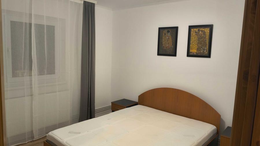 Apartament cu 2 camere decomandat în Sud