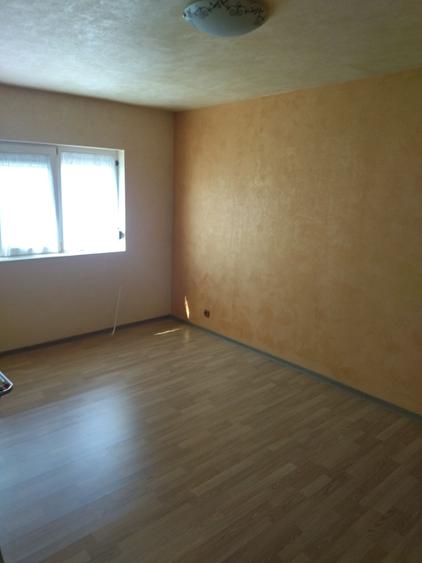 Apartament cu 2 camere decomandat în Gugești