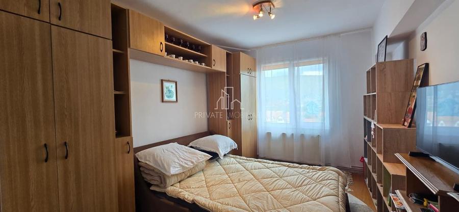 Se vinde apartament cu 2 camere, zona Mihai Viteazu - 1