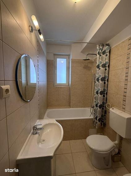 Apartament cu 3 camere semidecomandat în Zorilor