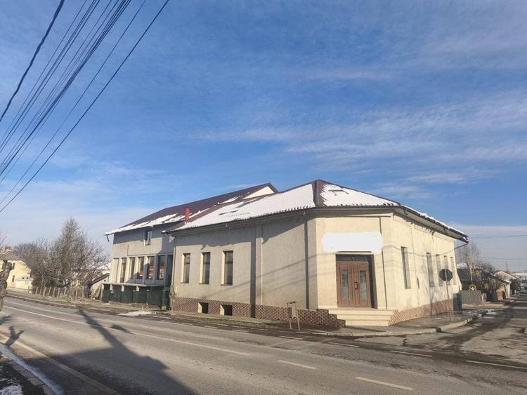 Spațiu comercial, de 2,100 mp, în Siret