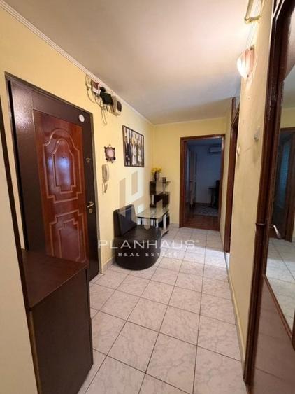 Apartament 2 camere –  decomandat, Str. Dobrogei, zona Teren atletism - 9