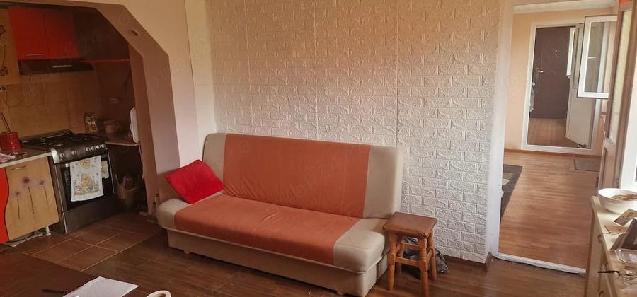 Casă cu 3 camere cu Teren 450 Mp în Bănești