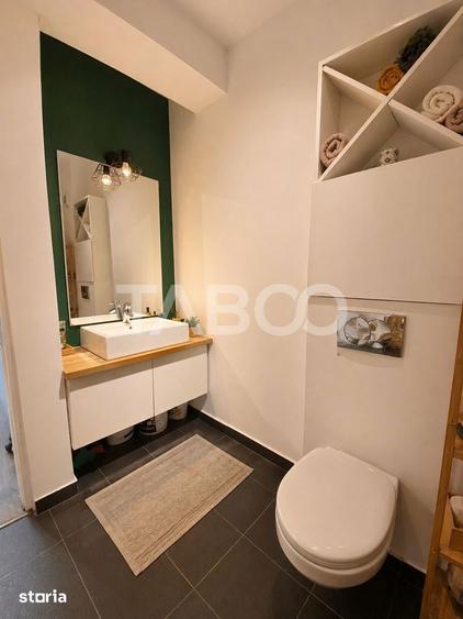 Apartament cu 2 camere semidecomandat, mobilat în Borhanci
