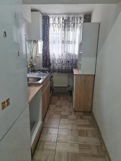 Apartament cu 2 camere semidecomandat în George Bacovia