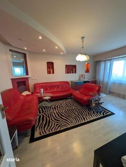 Vanzare apartament cu 4 camere 90 mp, 1989, centrala, parcare, view - 1