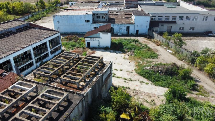 Spațiu industrial, de 3,500 mp, în Exterior Vest