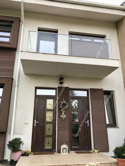 Apartament cu 3 camere decomandat în Torontalului