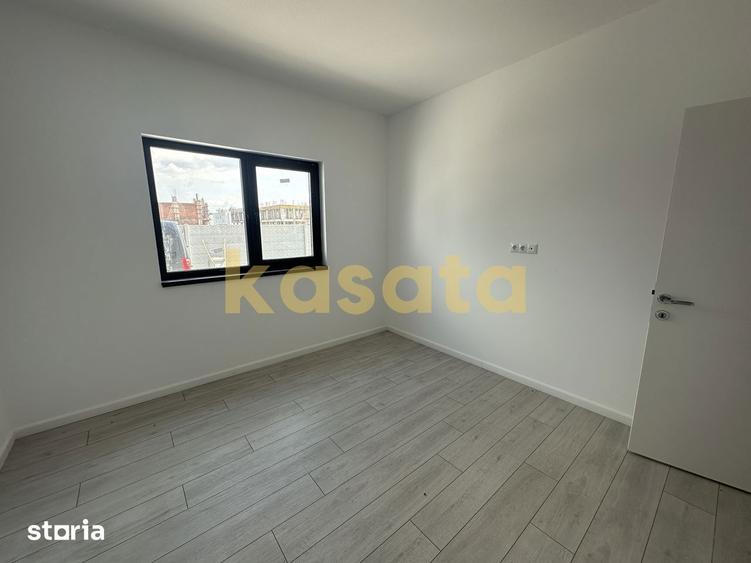 Casă cu 3 camere cu Teren 450 Mp în Central
