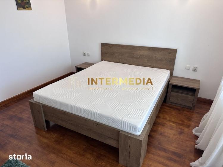 Apartament cu 3 camere decomandat, mobilat în Cetate