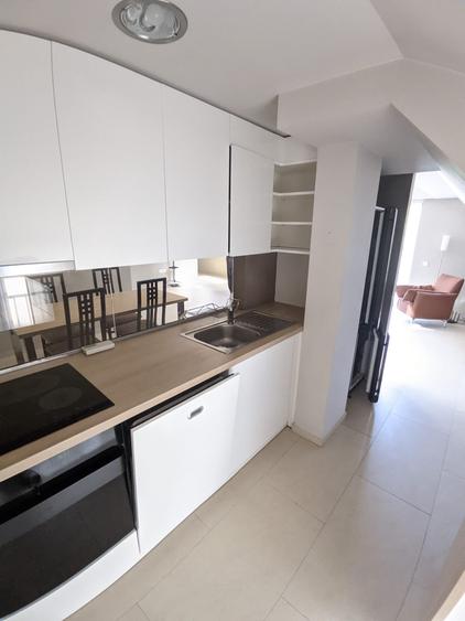 Apartament cu 5 camere semidecomandat în Mănăștur