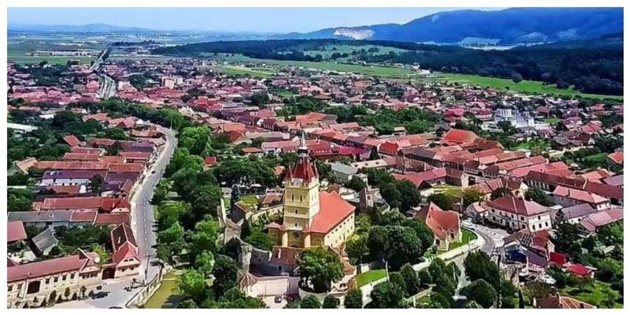 Teren Construcții intravilan de 700 mp, în Exterior Est