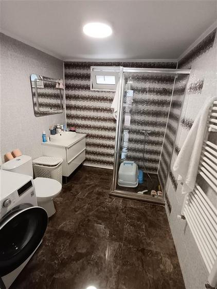 Casă individuală cu 4 camere cu Teren 540 Mp în Lacu Dulce