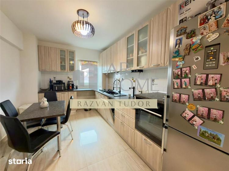 Apartament cu 4 camere decomandat, mobilat în Eroilor