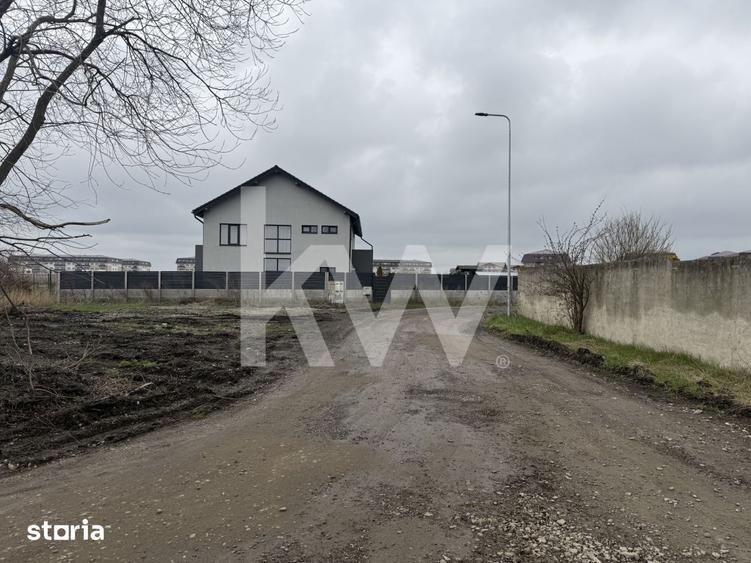 Teren de 1217 mp, în Sânpetru