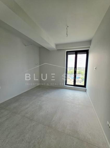 Apartament cu 3 camere decomandat în Faleza Nord