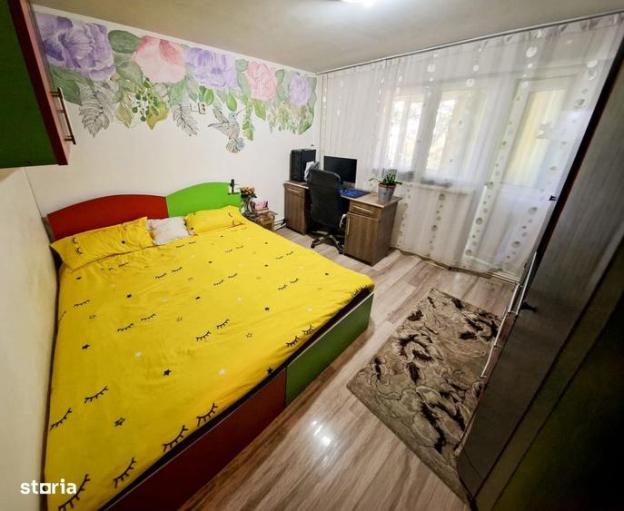 Apartament cu 3 camere decomandat în Central