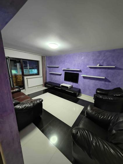 Apartament cu 3 camere în Barieră