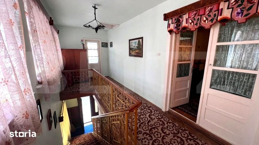 Casă cu 4 camere cu Teren 200 Mp în Central