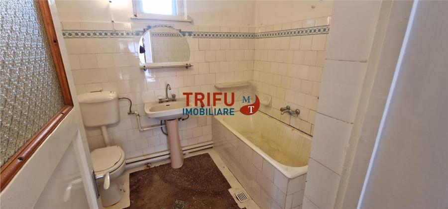 Casă individuală cu 4 camere cu Canalizare în Cetate