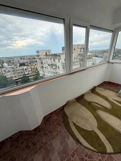 Apartament cu 2 camere decomandat în Exterior Vest